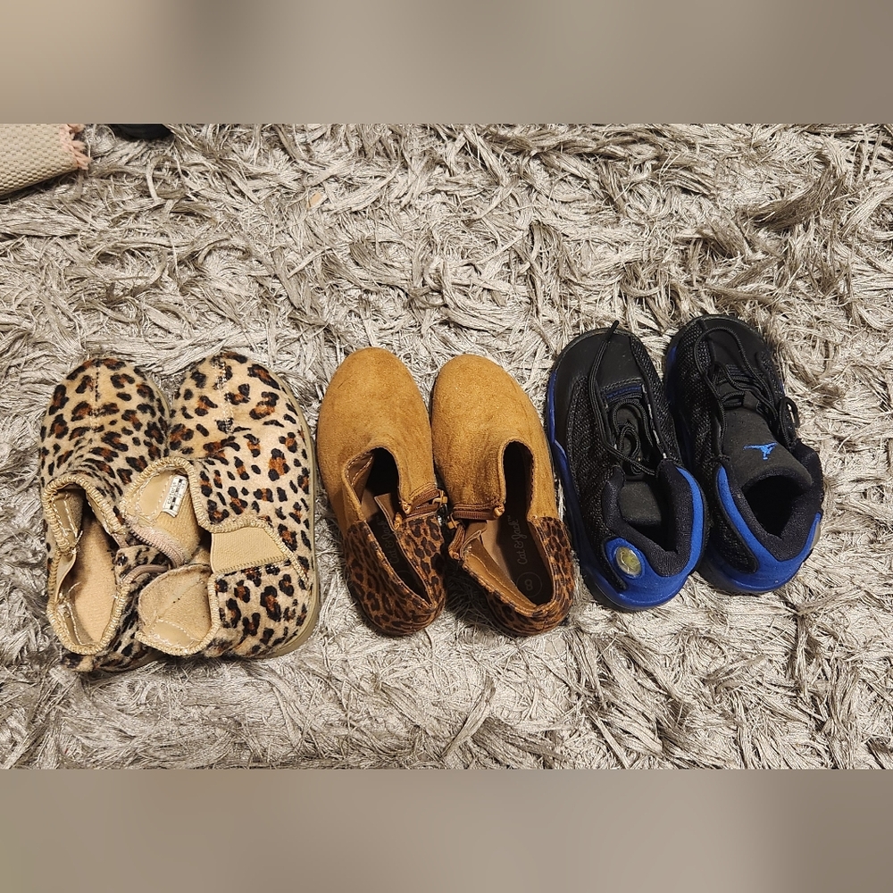 Kids Black and Blue Athletic Shoes